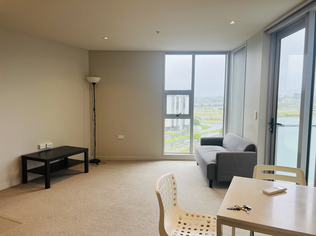604/1 Rose Garden Lane, Albany, Auckland - Carousel 2