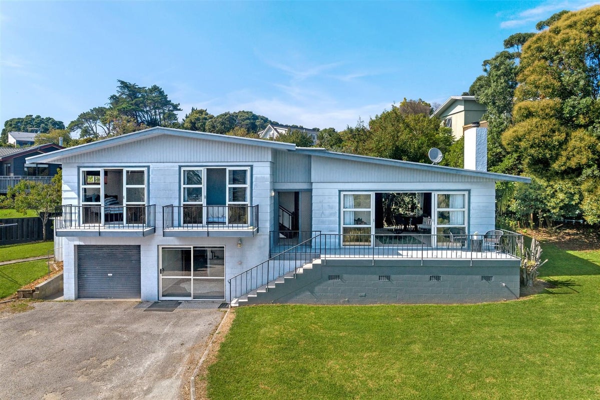 10 Turanga Street, Kaiti, Gisborne - Carousel 22