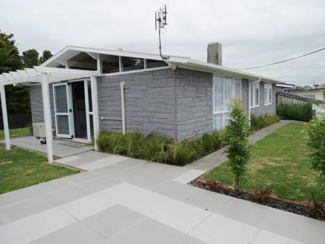 1 Fernleigh Street, Ferndale, New Plymouth - Carousel 1
