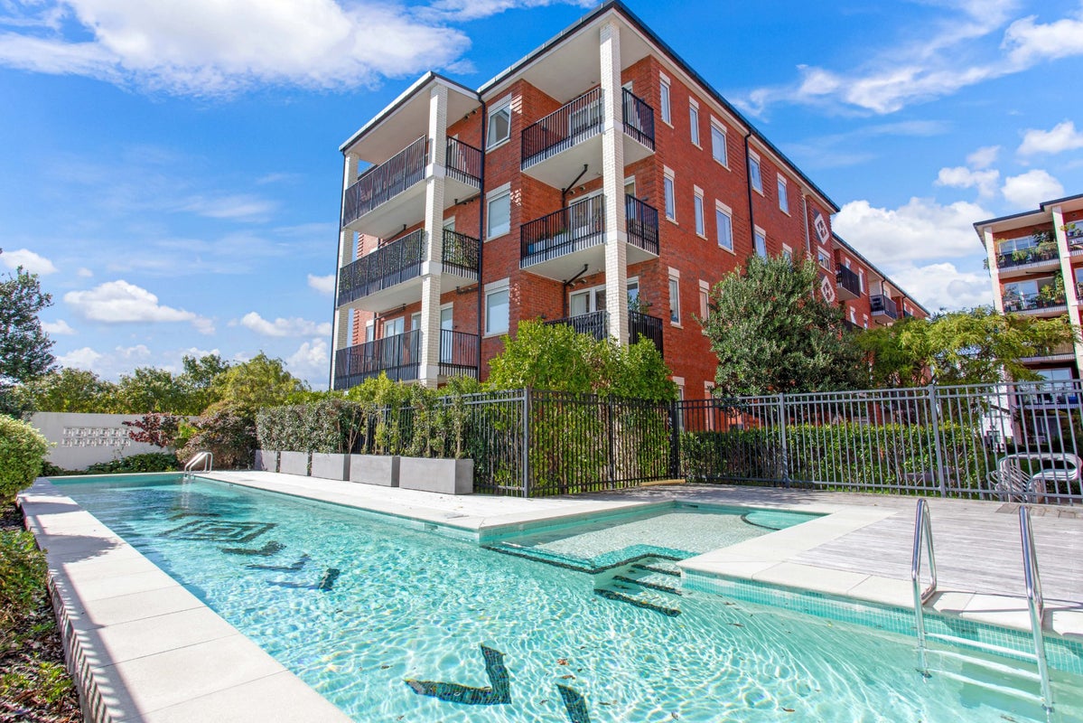 301/1C Soljak Place, Mount Albert, Auckland - Carousel 1