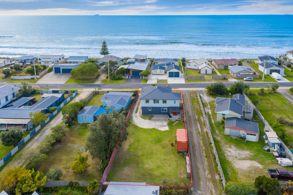 452 Pukehina Parade, Pukehina, Te Puke - Carousel 1