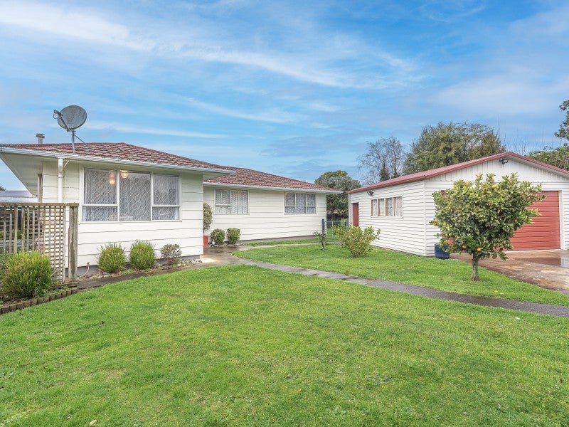 5 Cypress Place, Aramoho, Whanganui - Carousel 1