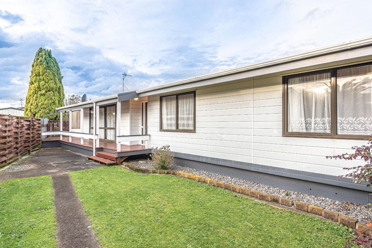 70 Lincoln Road, Springvale, Whanganui - Carousel 1