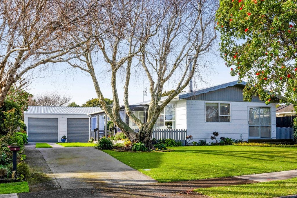11 Jade Place, Bell Block, New Plymouth - Carousel 2