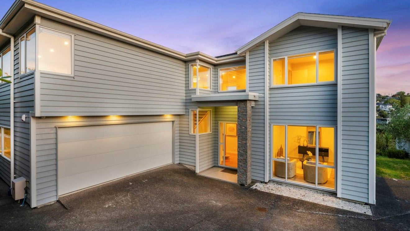 24 Remuremu Street, Long Bay, Auckland - Carousel 1