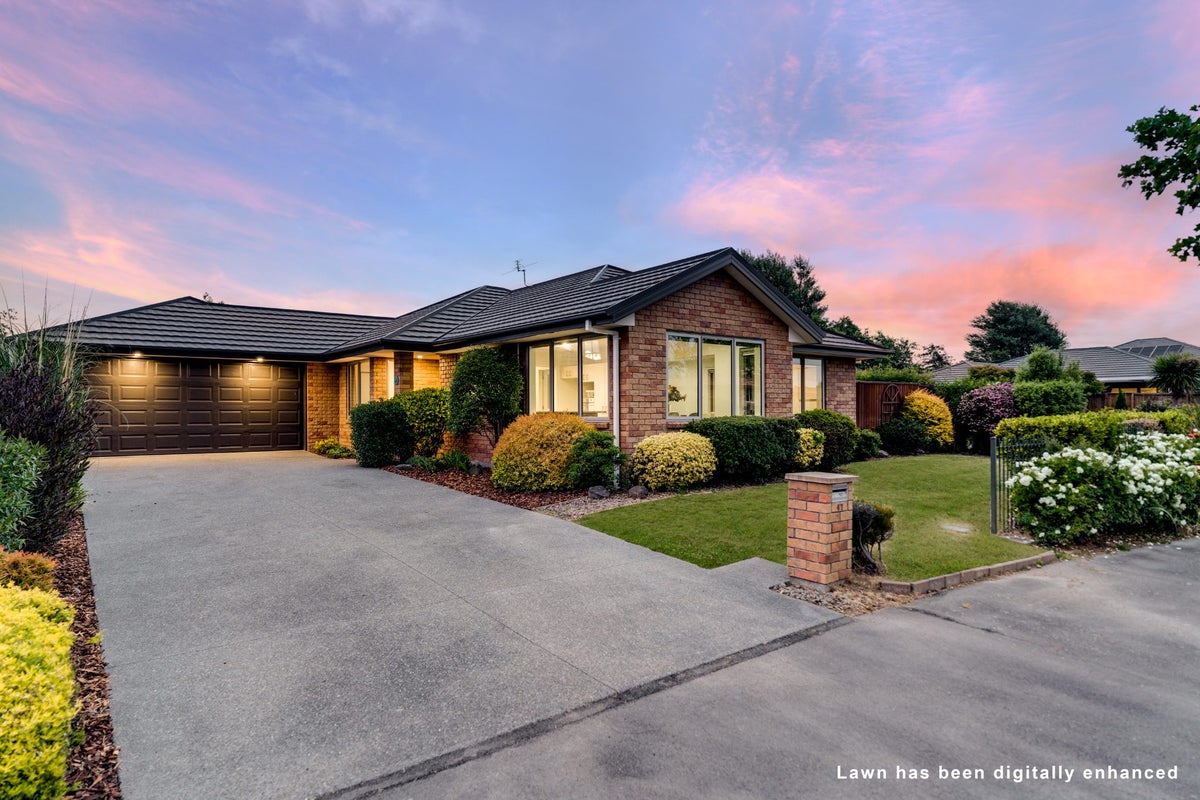 47 Eaglesome Avenue, Aidanfield, Christchurch - Carousel 1