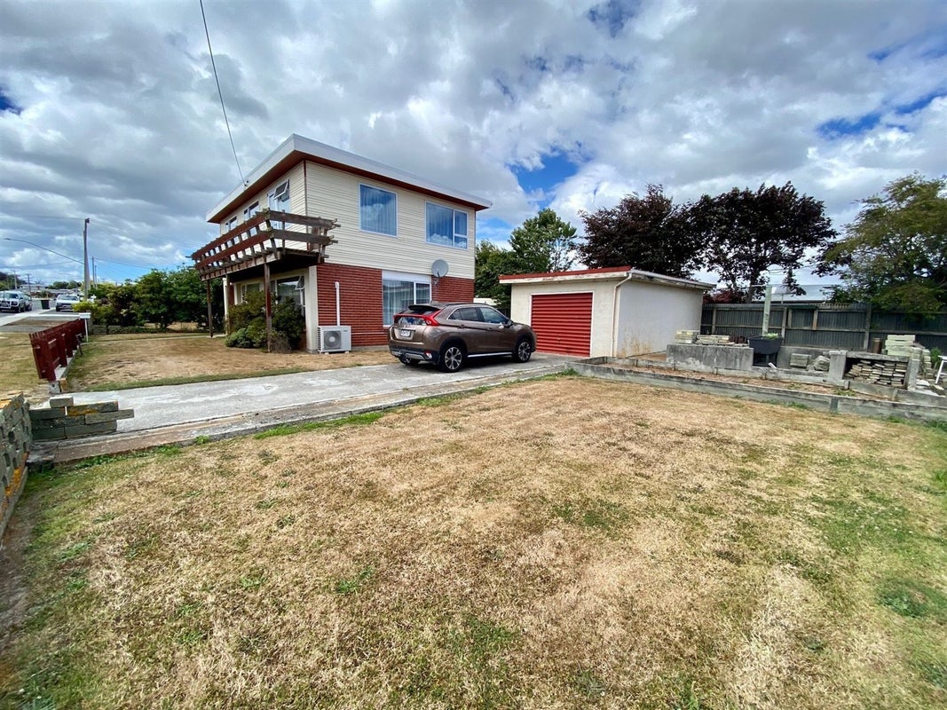 25 Gormack Street, Balclutha - Carousel 28