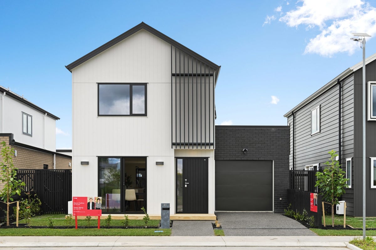 21 Bannerman Crescent, Chartwell, Hamilton - Carousel 1