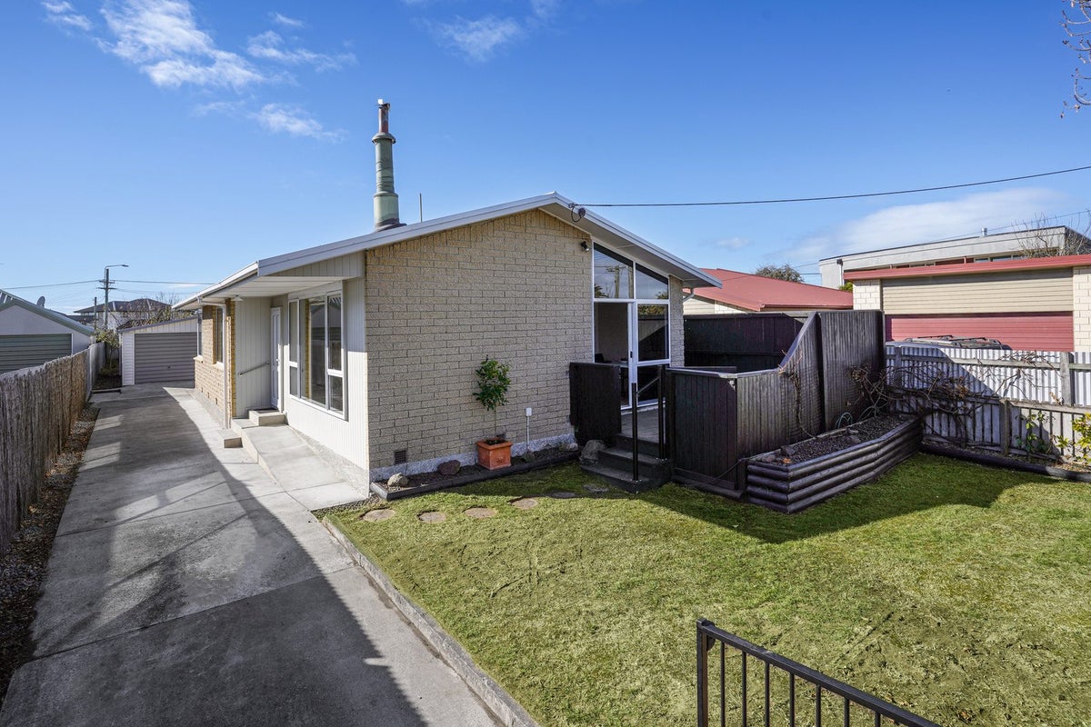 59 Flemington Avenue, North New Brighton, Christchurch - Carousel 1