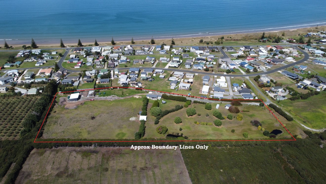 68 Virtue Crescent, KARIKARI PENINSULA, KAITAIA - Carousel 2