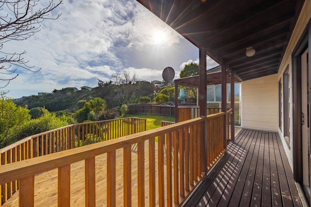 80 Eskdale Road, Papakowhai, Porirua - Carousel 24