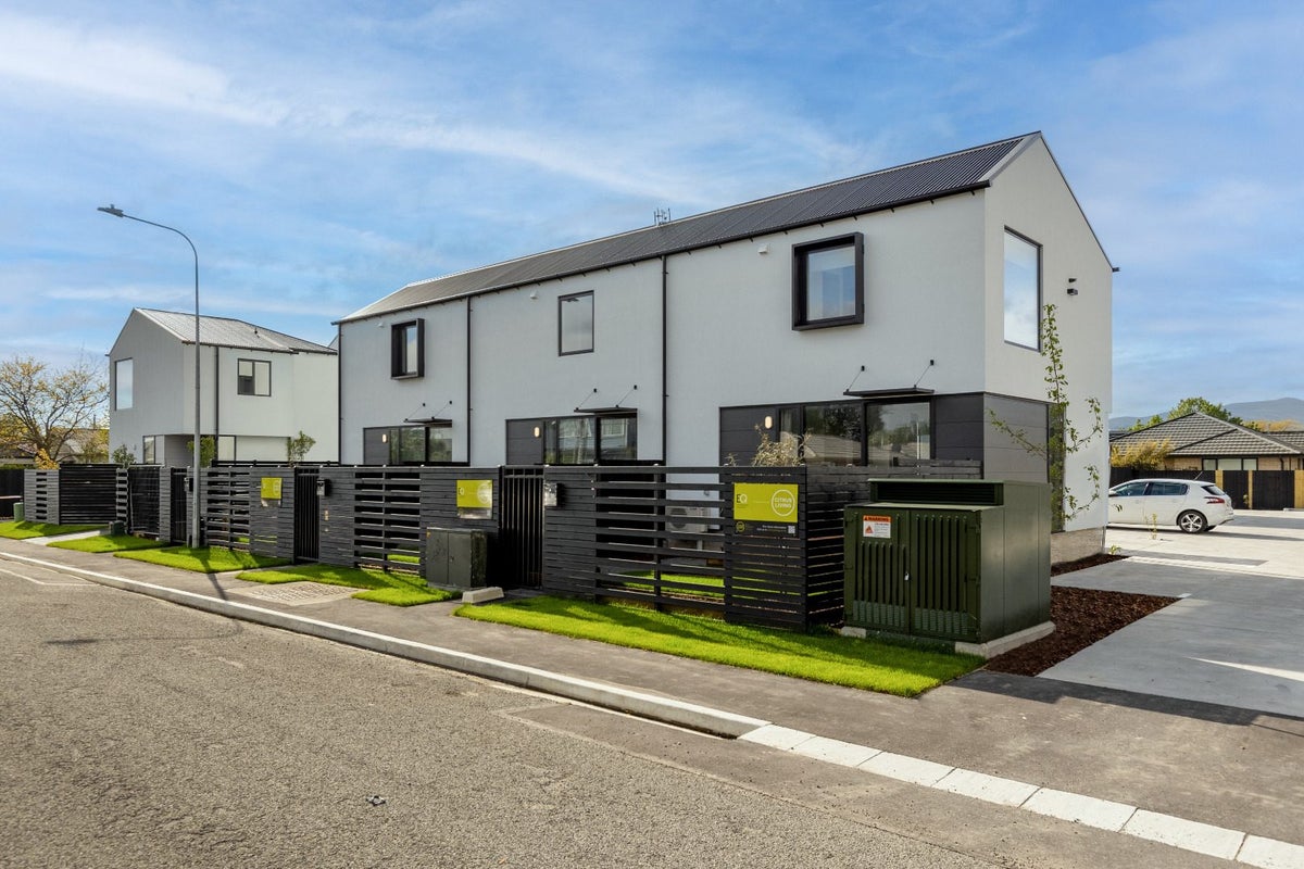 10/128 Edinburgh Street, Spreydon, Christchurch - Carousel 1