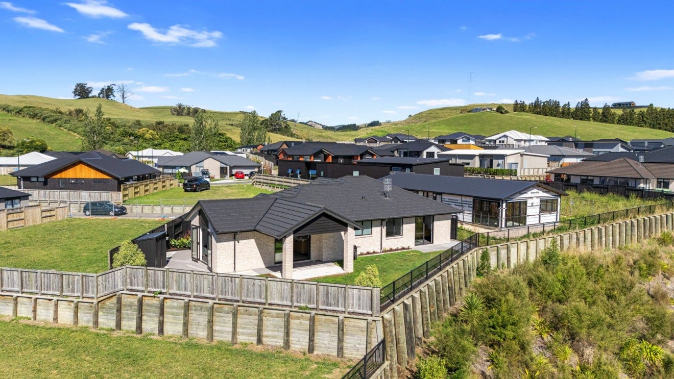 166 Adler Drive, Ohauiti, Tauranga - Carousel 23