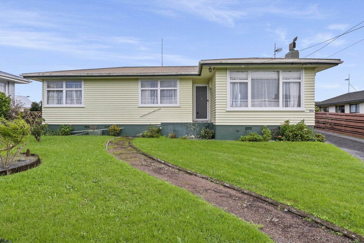 25A Hayes Avenue, Gate Pa, Tauranga - Carousel 1