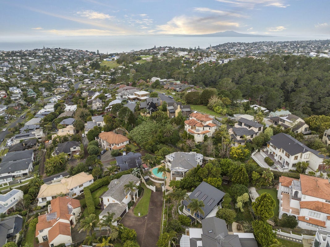 50 Penguin Drive, Murrays Bay, Auckland - Carousel 20