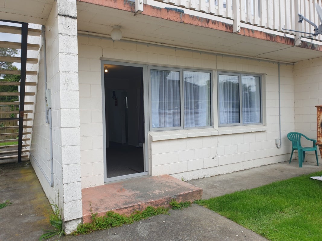 3/6 Ebdentown Street, Ebdentown, Upper Hutt - Carousel 1