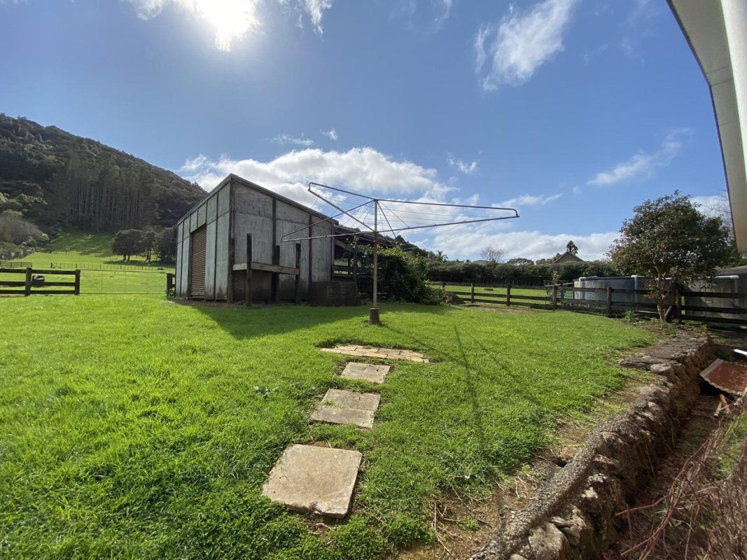 902 State Highway 14, Whangarei - Carousel 15