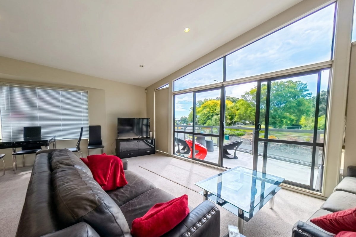 338B Rosetta Road, Raumati Beach, Paraparaumu - Carousel 2