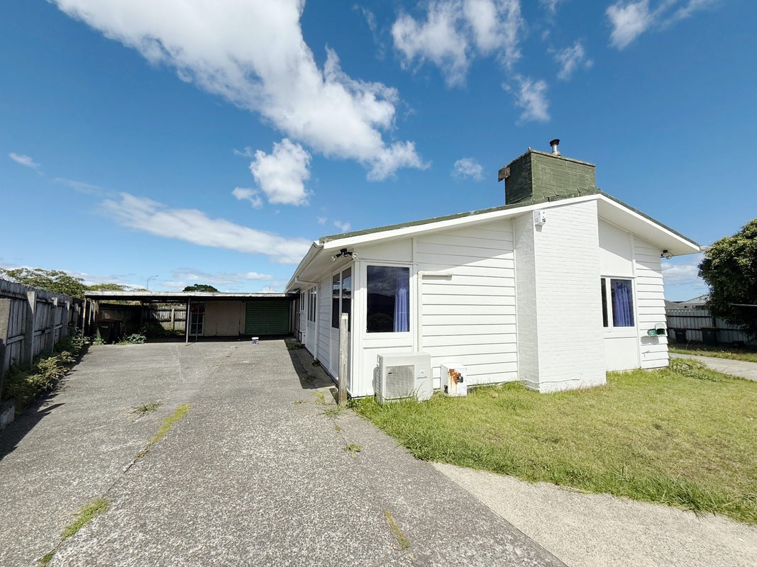 23 Tua Place, Favona, Auckland - Carousel 1
