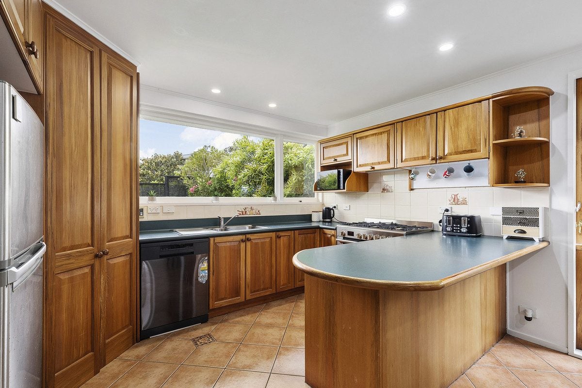 2 Capstan Lane, Whitby, Porirua - Carousel 2