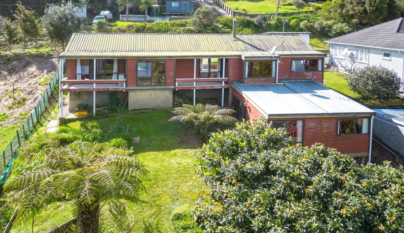 80 James Street, Coromandel, Coromandel - Carousel 2