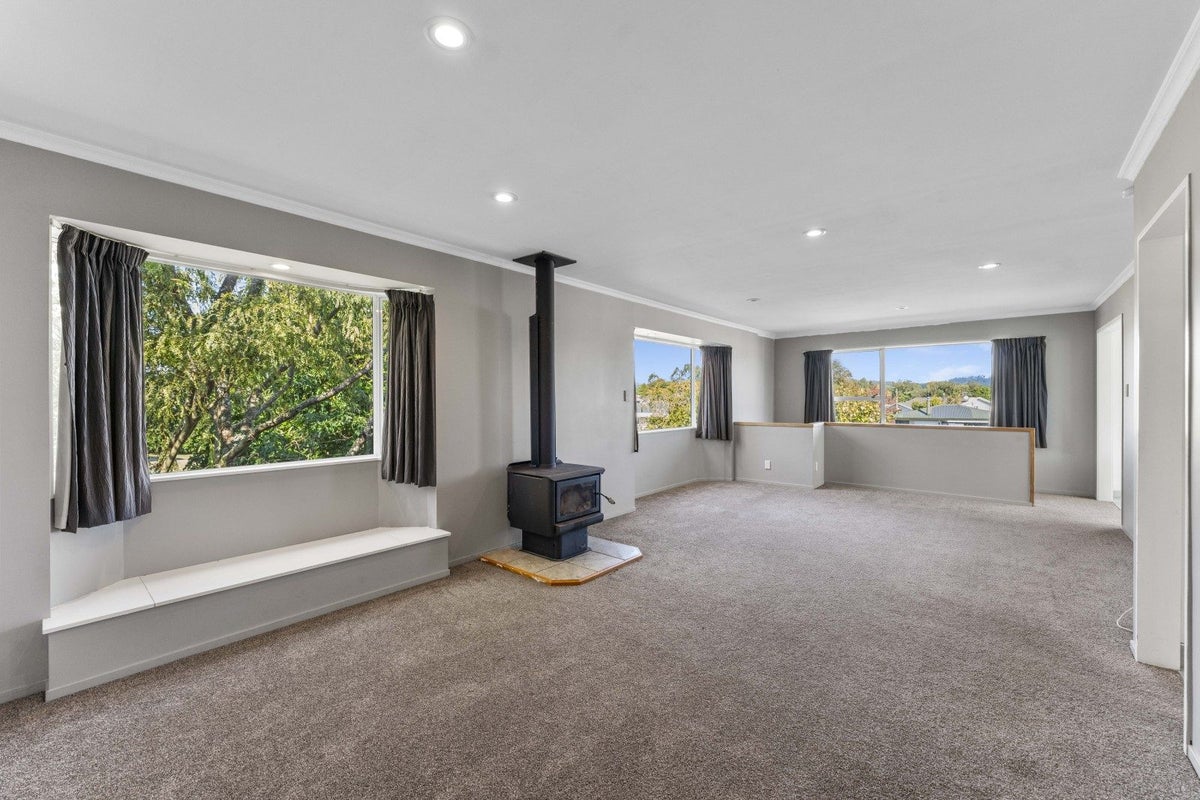 61 Hinekura Avenue, Taupo, Taupo - Carousel 2