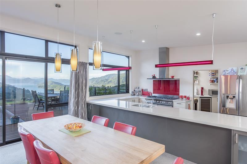 296 State Highway 1, Picton - Carousel 2