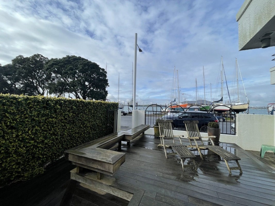 22 King Edward Parade, Devonport, Auckland - Carousel 12