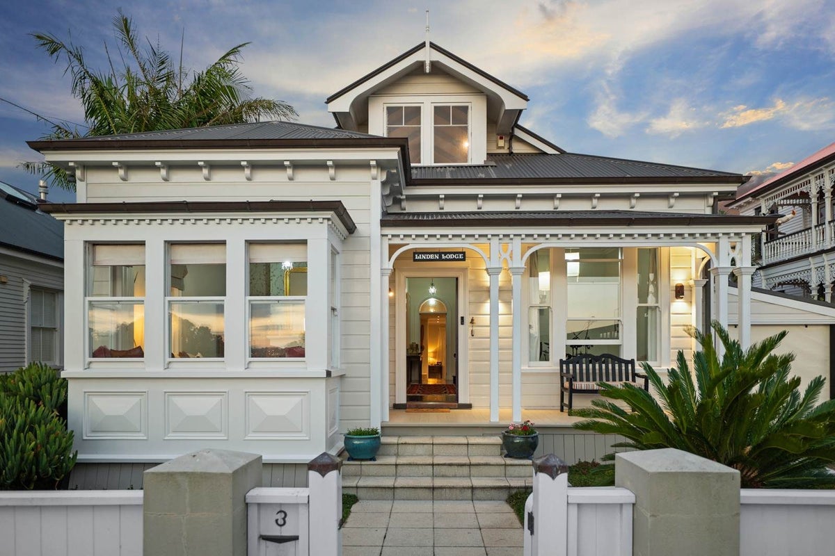 3 Jubilee Avenue, Devonport, Auckland - Carousel 2