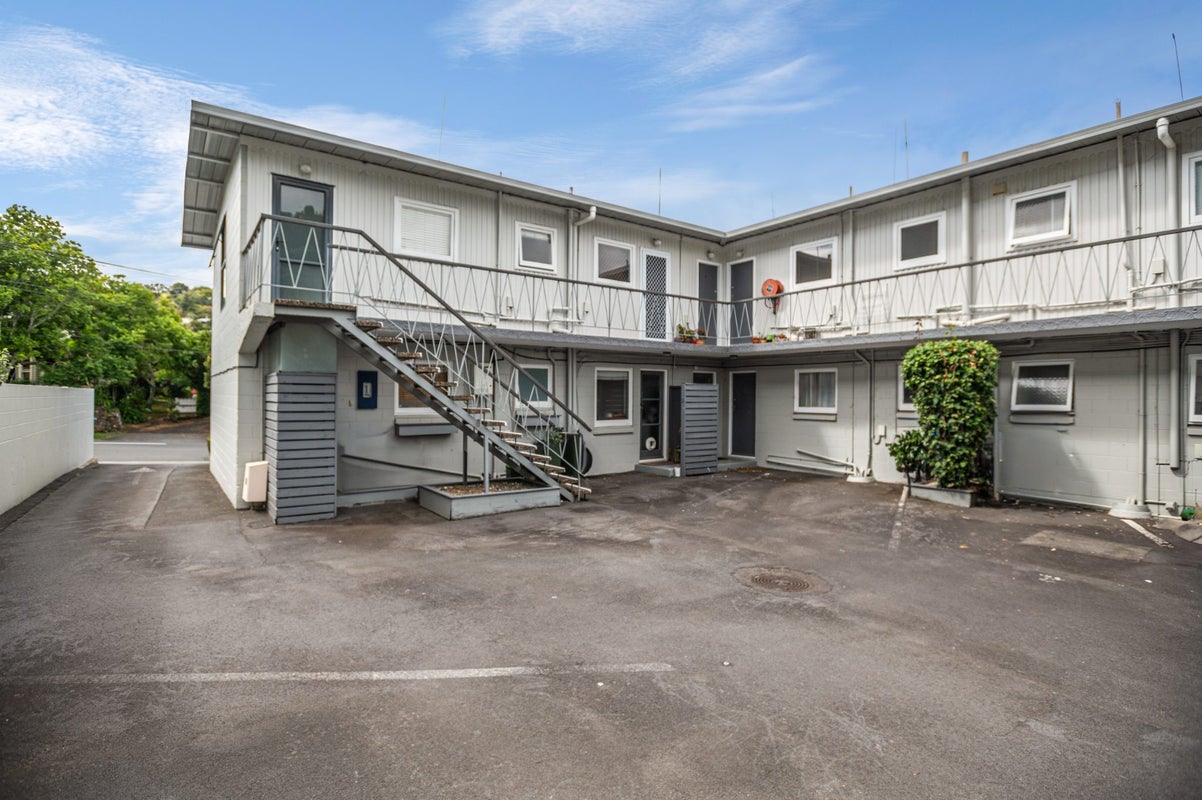 12/3 Sherbourne Road, Mount Eden, Auckland - Carousel 13