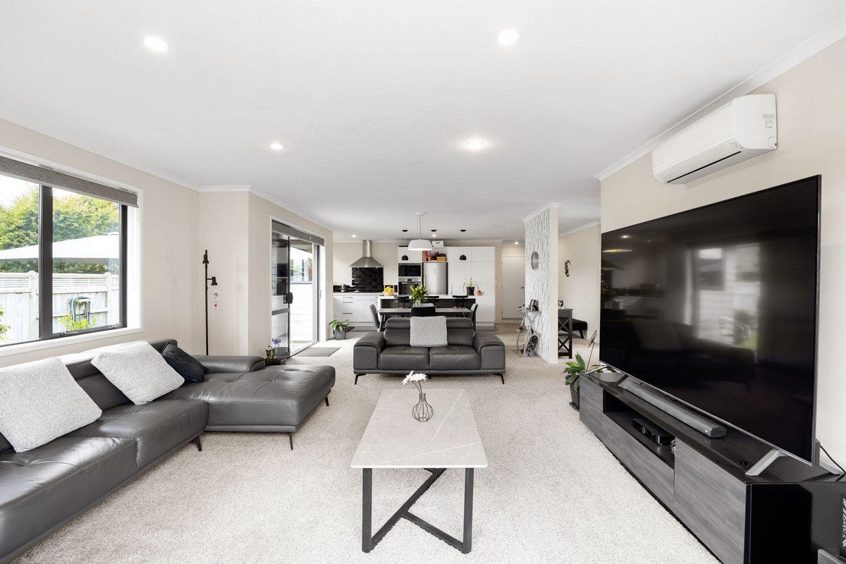 27 Pengover Avenue, Leamington, Cambridge - Carousel 2