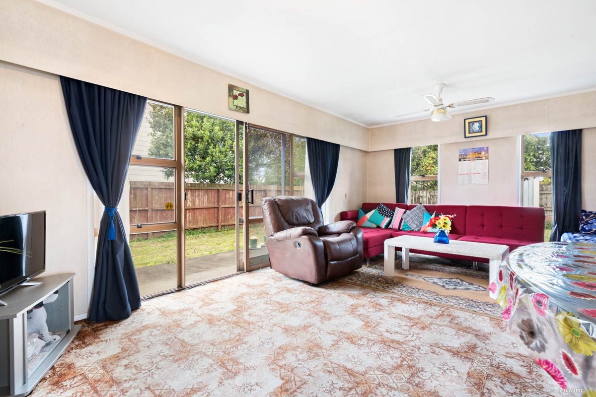 4/560 Great South Road, Papatoetoe, Auckland - Carousel 2