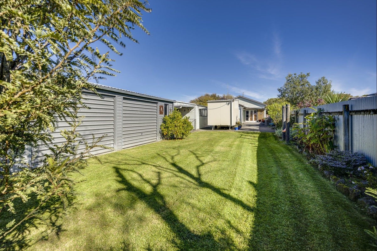 255 Georges Drive, Napier South, Napier - Carousel 2