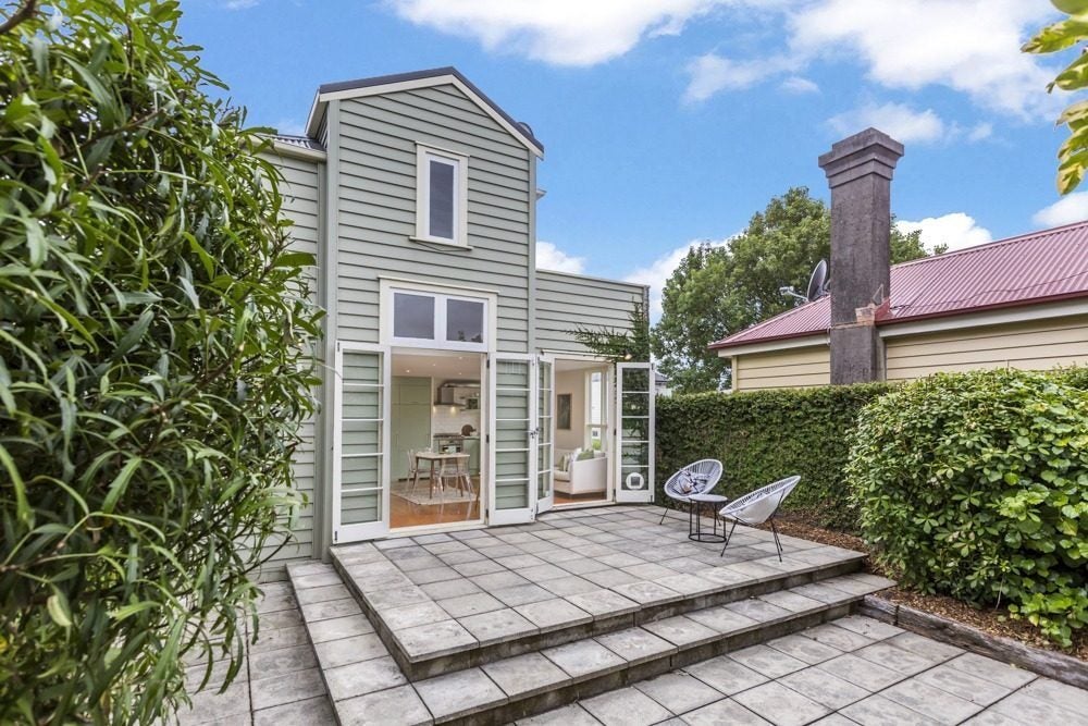 1A Russell Street, Freemans Bay, Auckland - Carousel 13