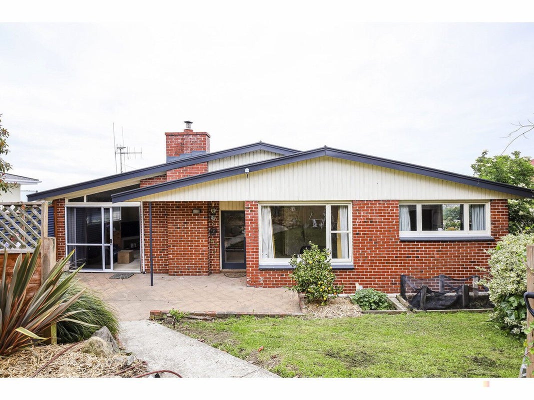 11 Hartley Crescent, Marchwiel, Timaru - Carousel 1