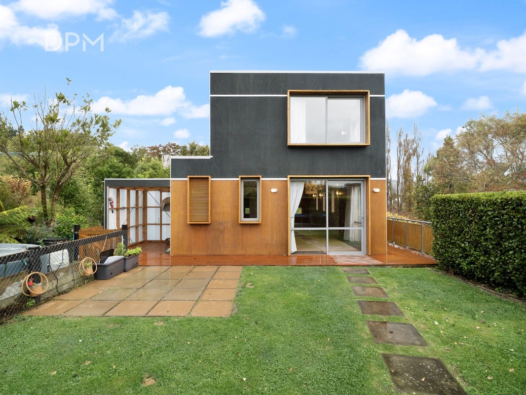 20 Gorman Street, Macandrew Bay, Dunedin - Carousel 2