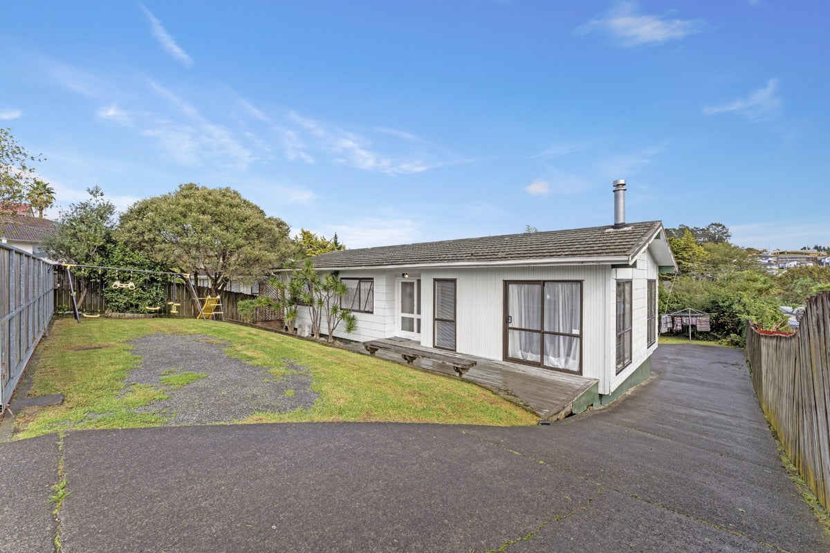 35 Kellett Road, Ranui, Auckland - Carousel 1