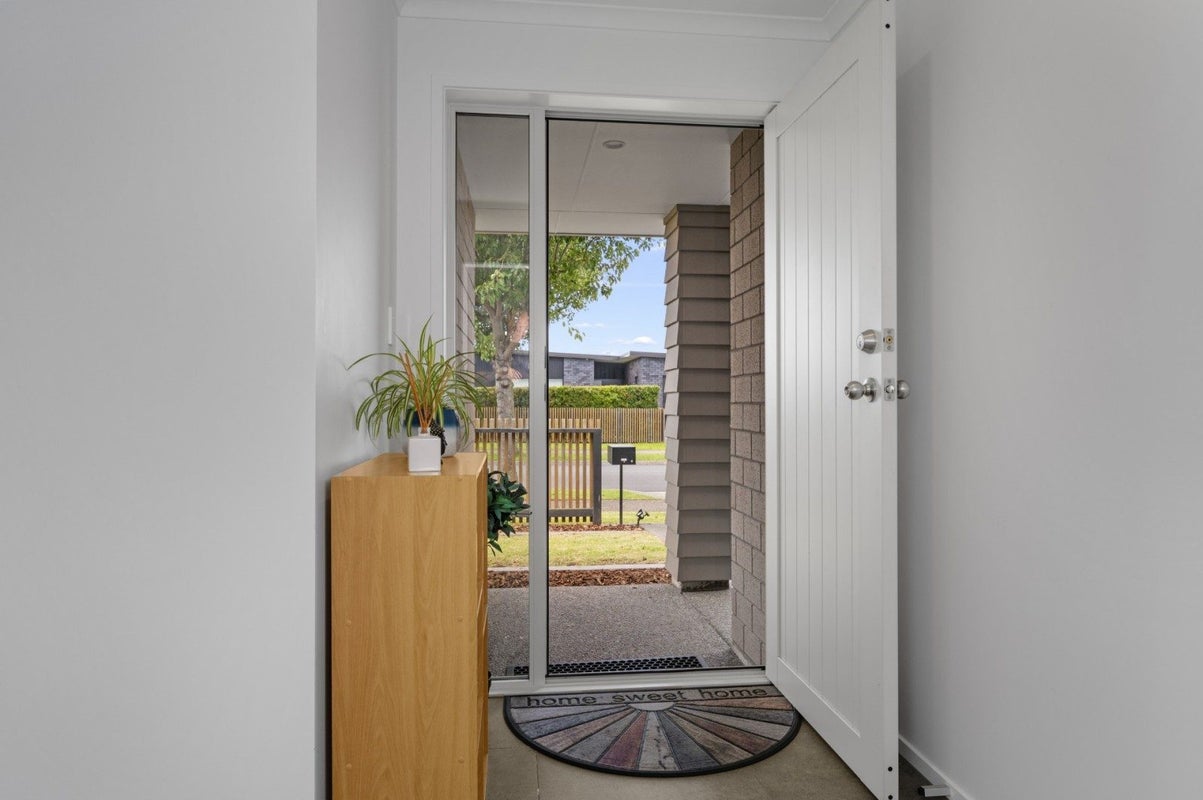 30 Flack Street, Pyes Pa, Tauranga - Carousel 2