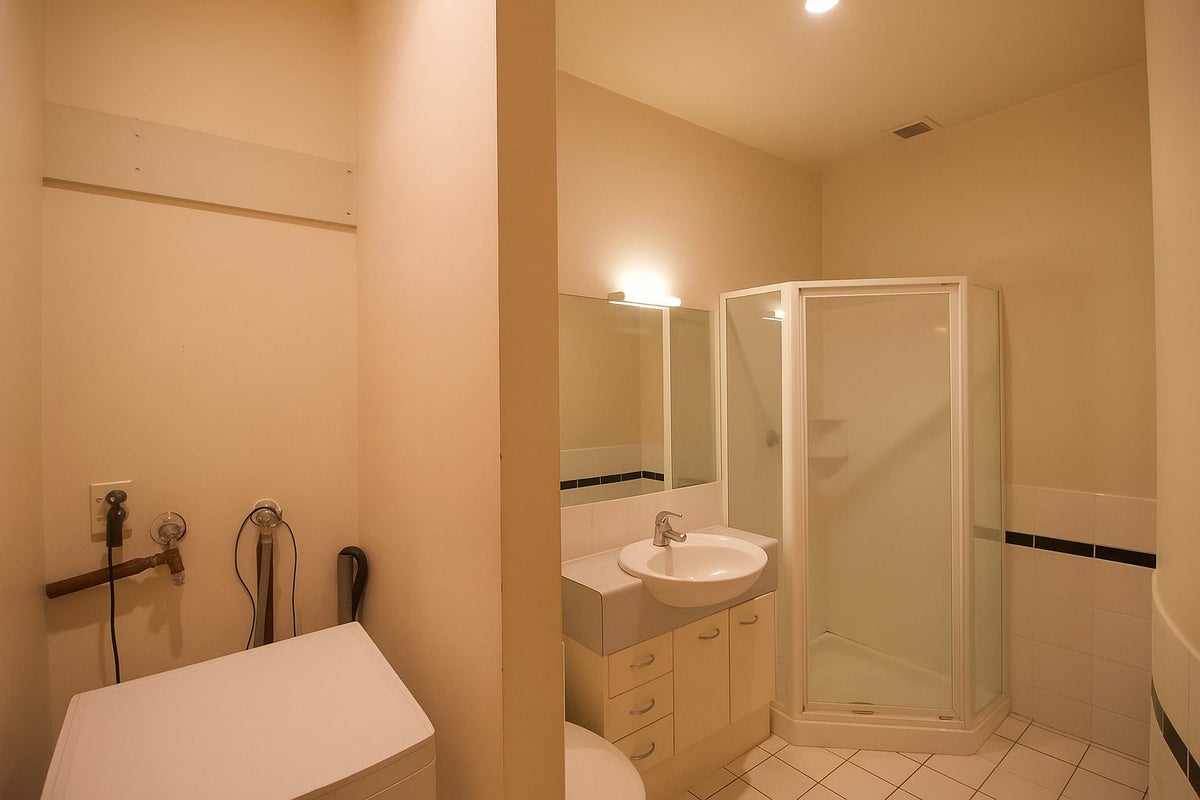 1I/68 Mokoia Road, Birkenhead, Auckland - Carousel 6