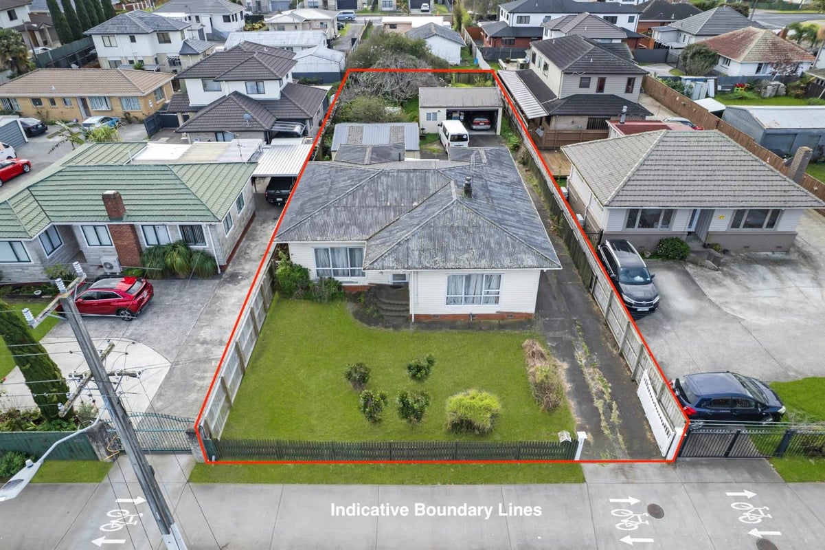 137 Puhinui Road, Papatoetoe, Manukau City, Auckland - Carousel 1