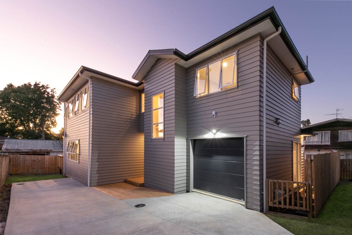 144A Astley Avenue, New Lynn, Auckland - Carousel 2