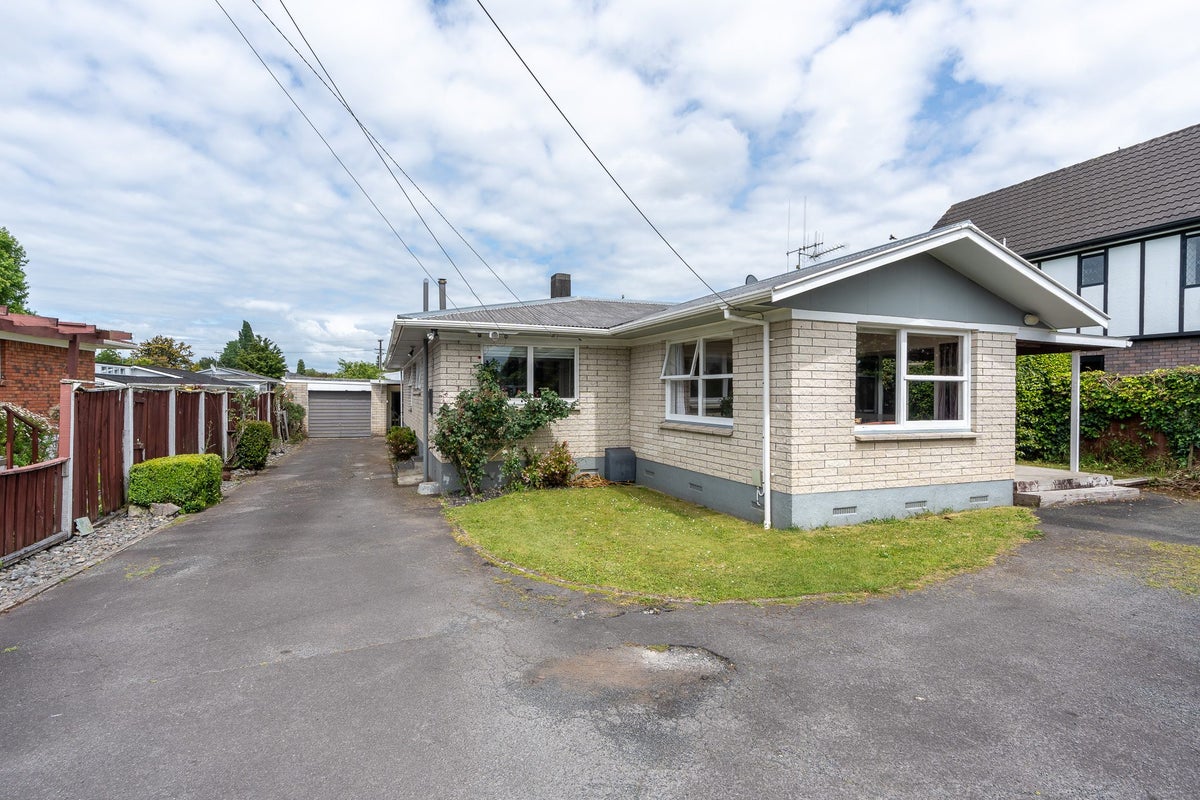 14 Lysander Place, Hillcrest, Hamilton - Carousel 17
