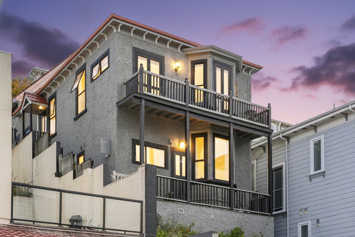 2A MacDonald Crescent, Te Aro, Wellington, Wellington - Carousel 1