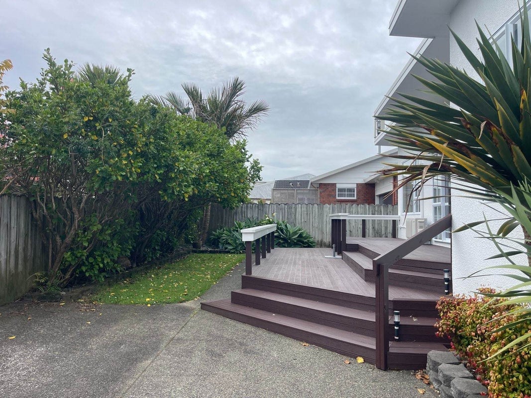 4 County Road, Torbay, Auckland - Carousel 2