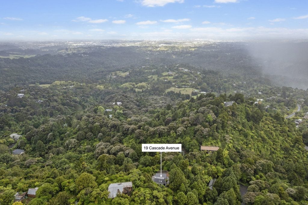 19 Cascade Avenue, Waiatarua, Auckland - Carousel 29