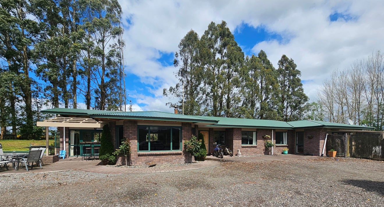 183 State Highway 5, Wairakei, Taupo - Carousel 1