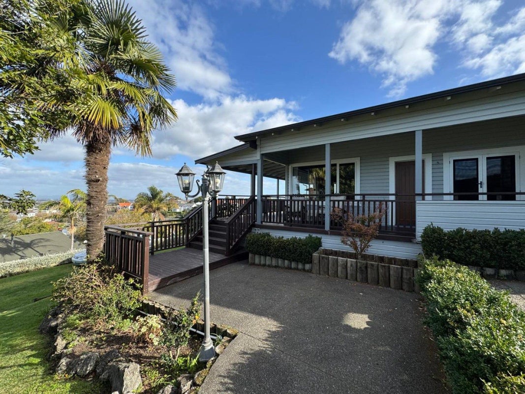 6 Onslow Road, Bluff Hill, Napier - Carousel 2
