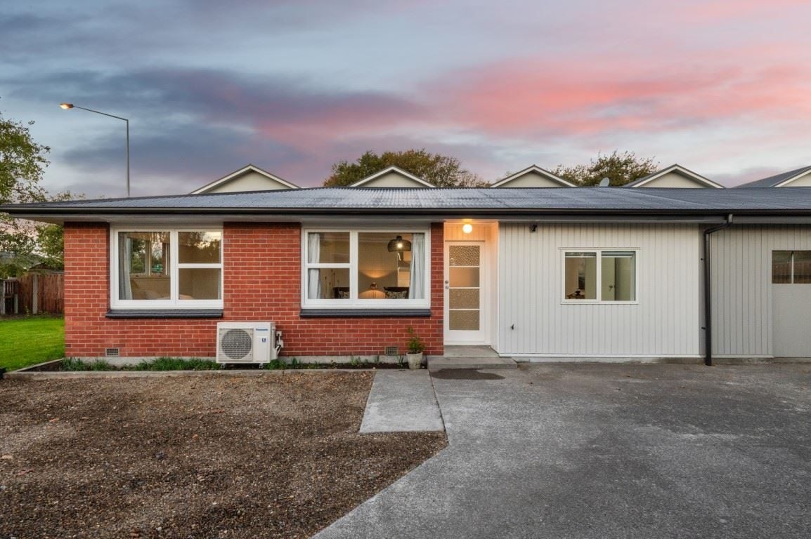 1/6 Brougham Street, Addington, Christchurch - Carousel 1