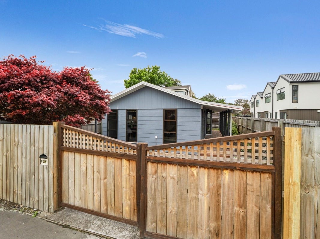 2/42 Heywood Terrace, Richmond, Christchurch - Carousel 1