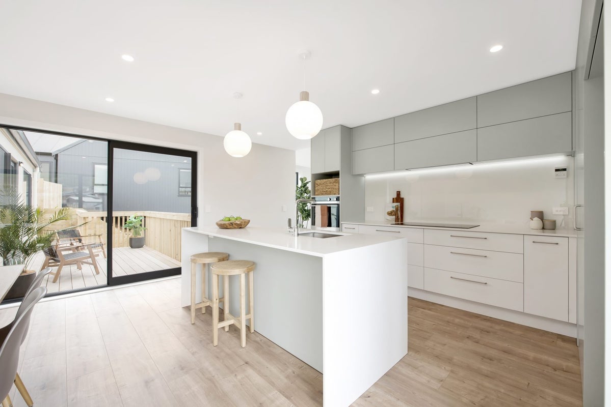 7 Lemonwood Way, Woodridge, Wellington - Carousel 2
